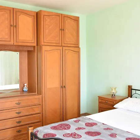 Gemuetliche In Meeresnaehe Appartement Valbandon